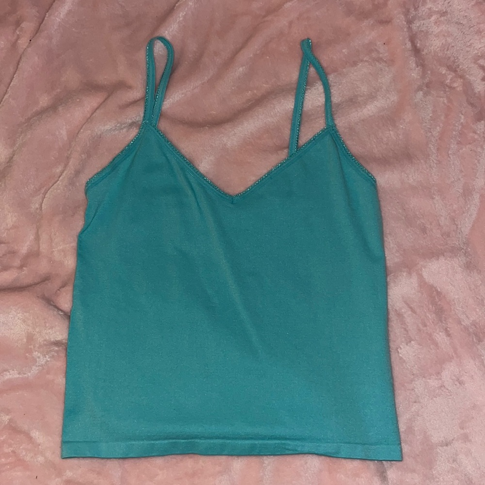 teal tank top